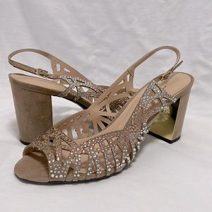 J. Renee Tahira beige rhinestone sandals like new size 10M